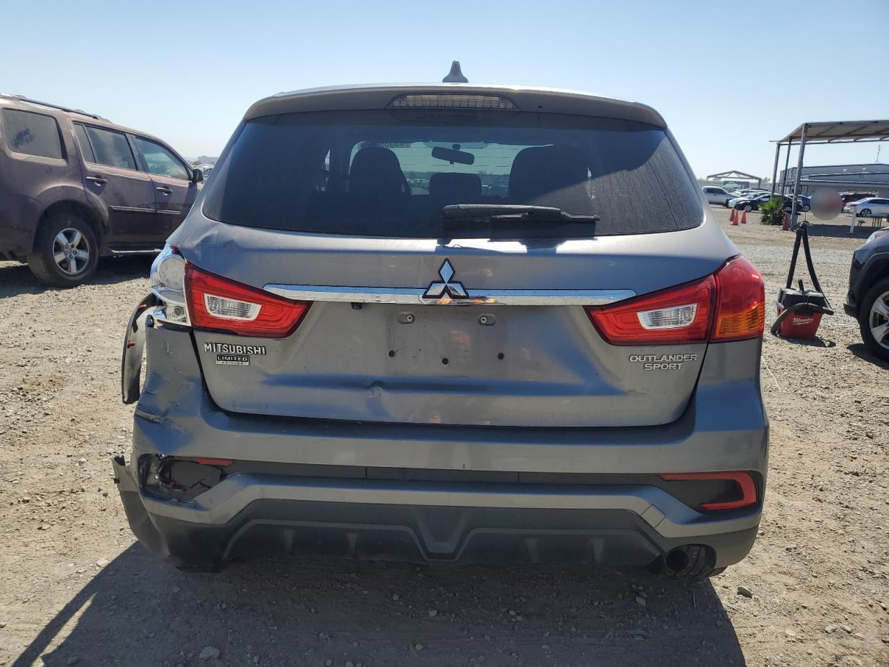 2018 Mitsubishi Outlander Sport Es VIN: JA4AP3AU6JU004965 Lot: 63535865