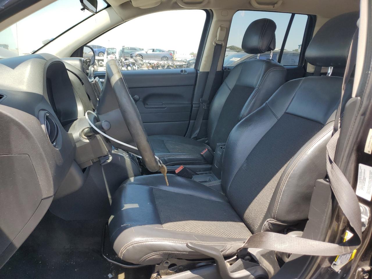 2014 Jeep Compass Sport VIN: 1C4NJCBA8ED786088 Lot: 65259855