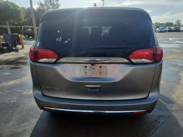  CHRYSLER PACIFICA 2018 Beżowy
