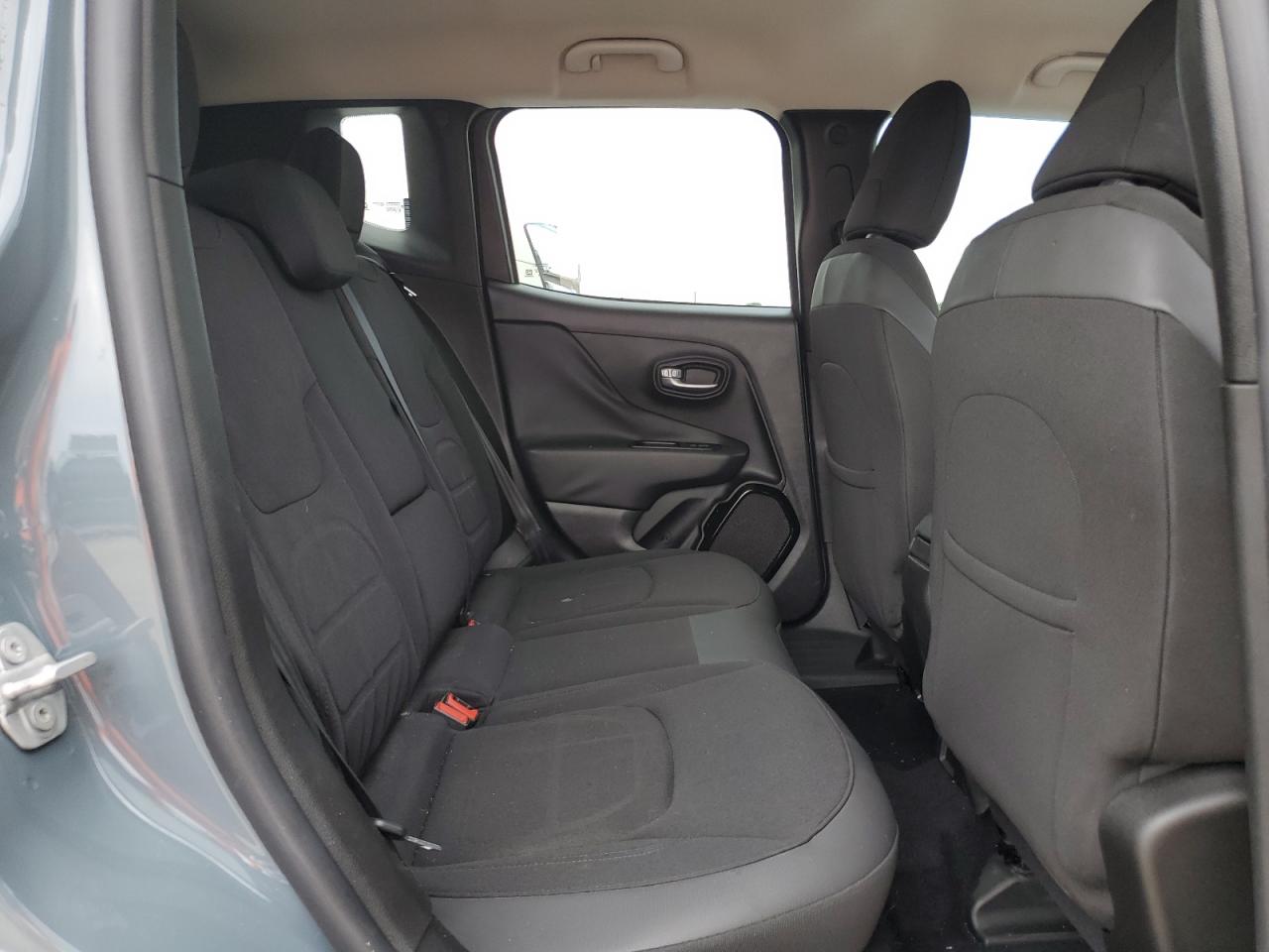 2017 Jeep Renegade Latitude VIN: ZACCJABB0HPG33991 Lot: 64738945