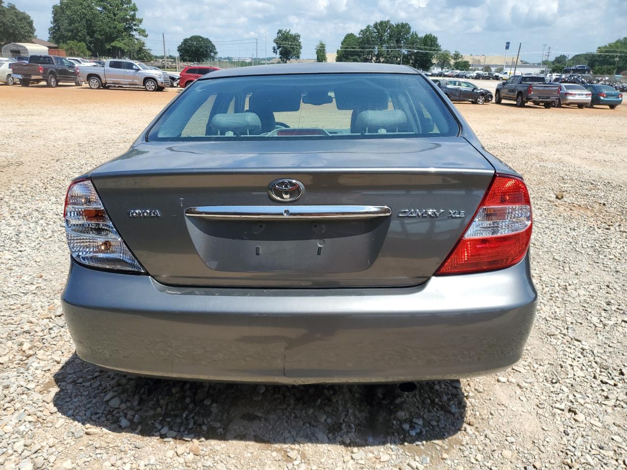 2002 Toyota Camry Le VIN: 4T1BF30K72U513151 Lot: 65325245