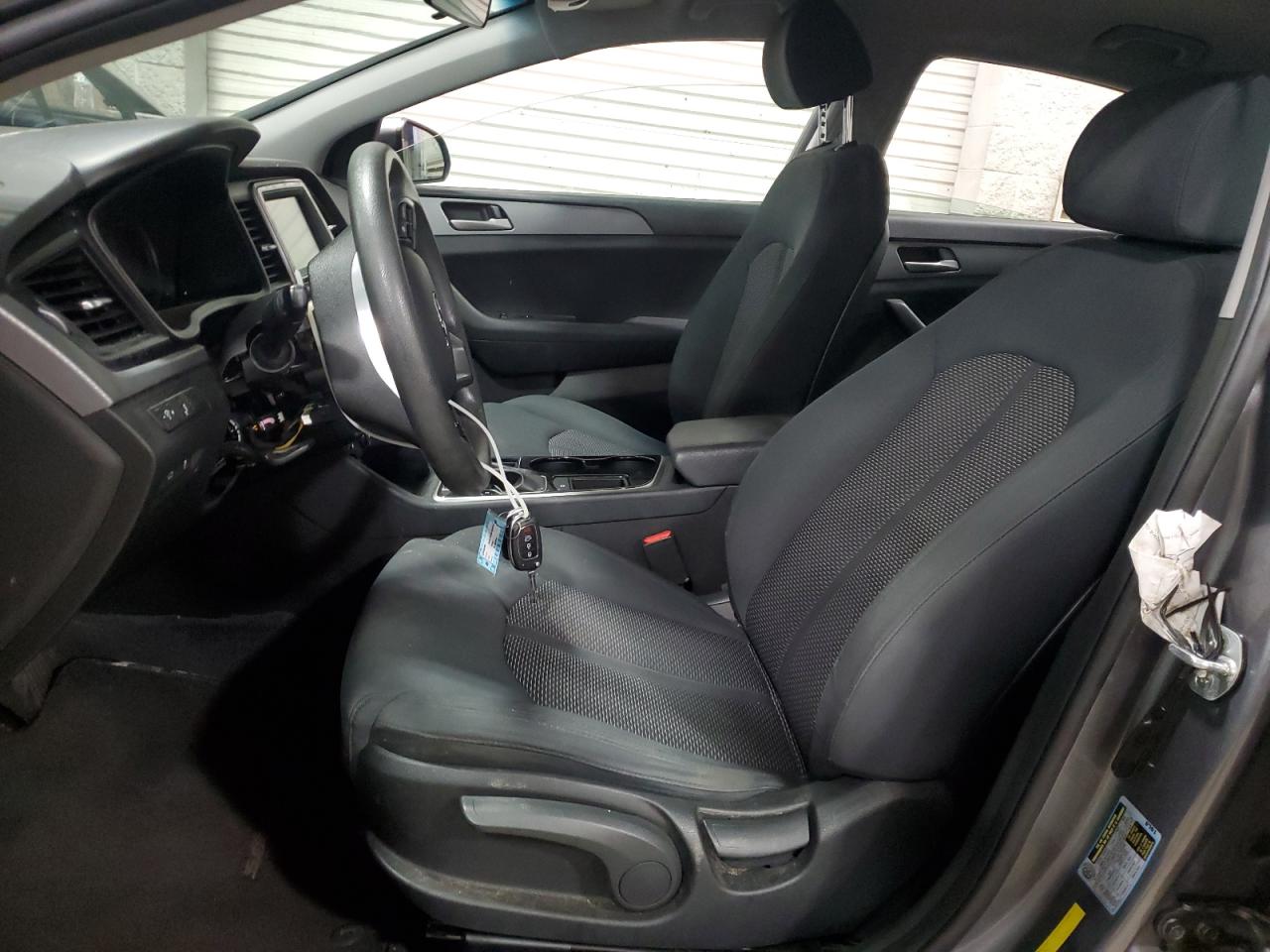 2018 Hyundai Sonata Se VIN: 5NPE24AF8JH611747 Lot: 63620175