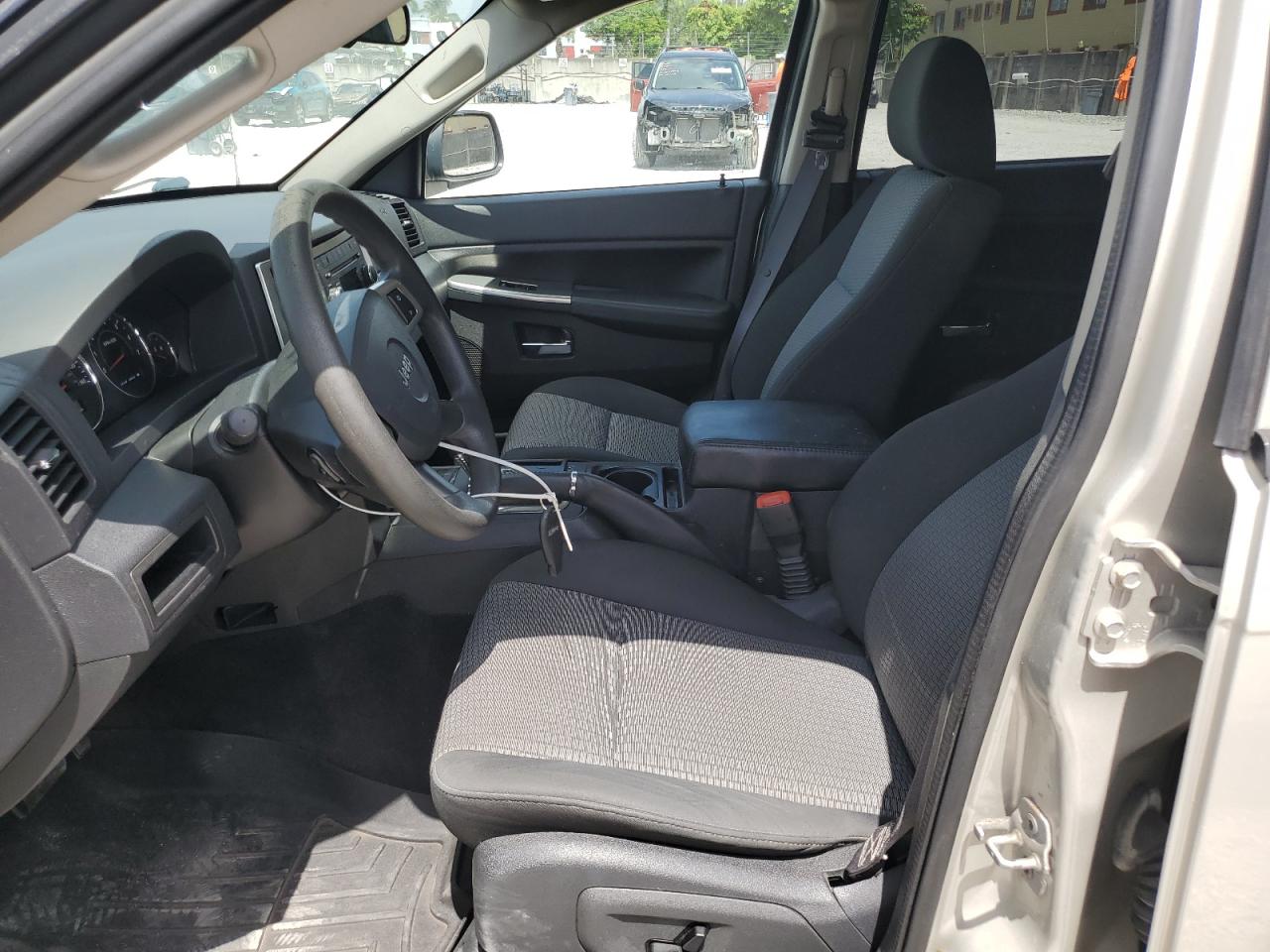 2009 Jeep Grand Cherokee Laredo VIN: 1J8GR48KX9C515562 Lot: 65516105