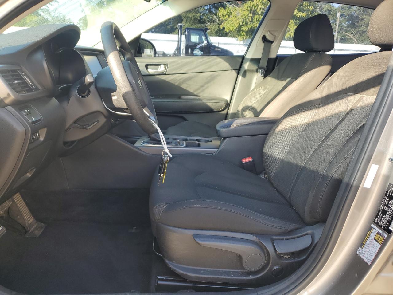 5xxgt4l33jg259682 5XXGT4L33JG259682 2018 Kia Optima Lx