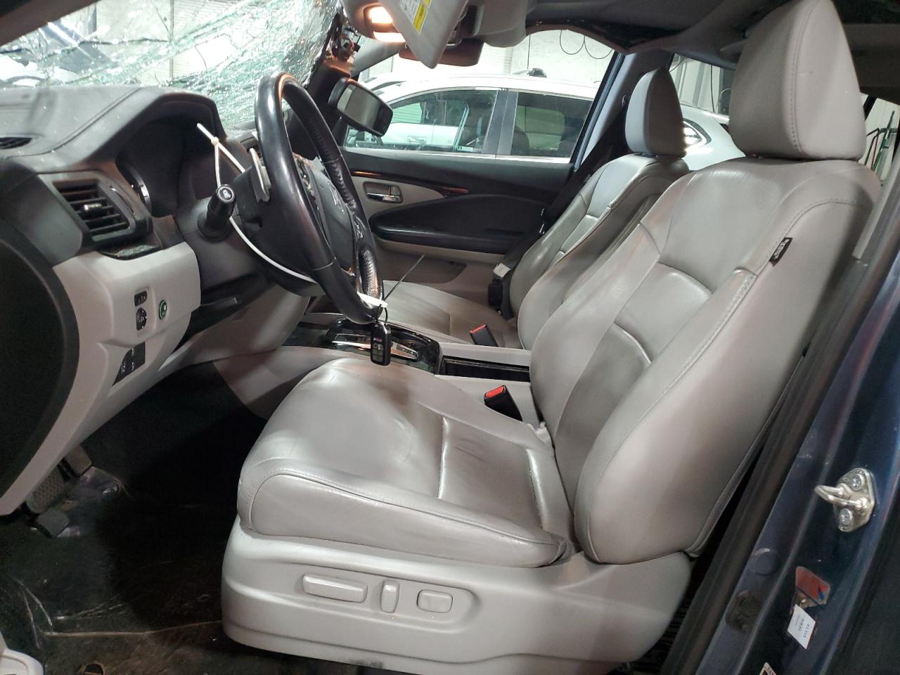 2017 Honda Pilot Touring VIN: 5FNYF6H96HB100110 Lot: 64193495