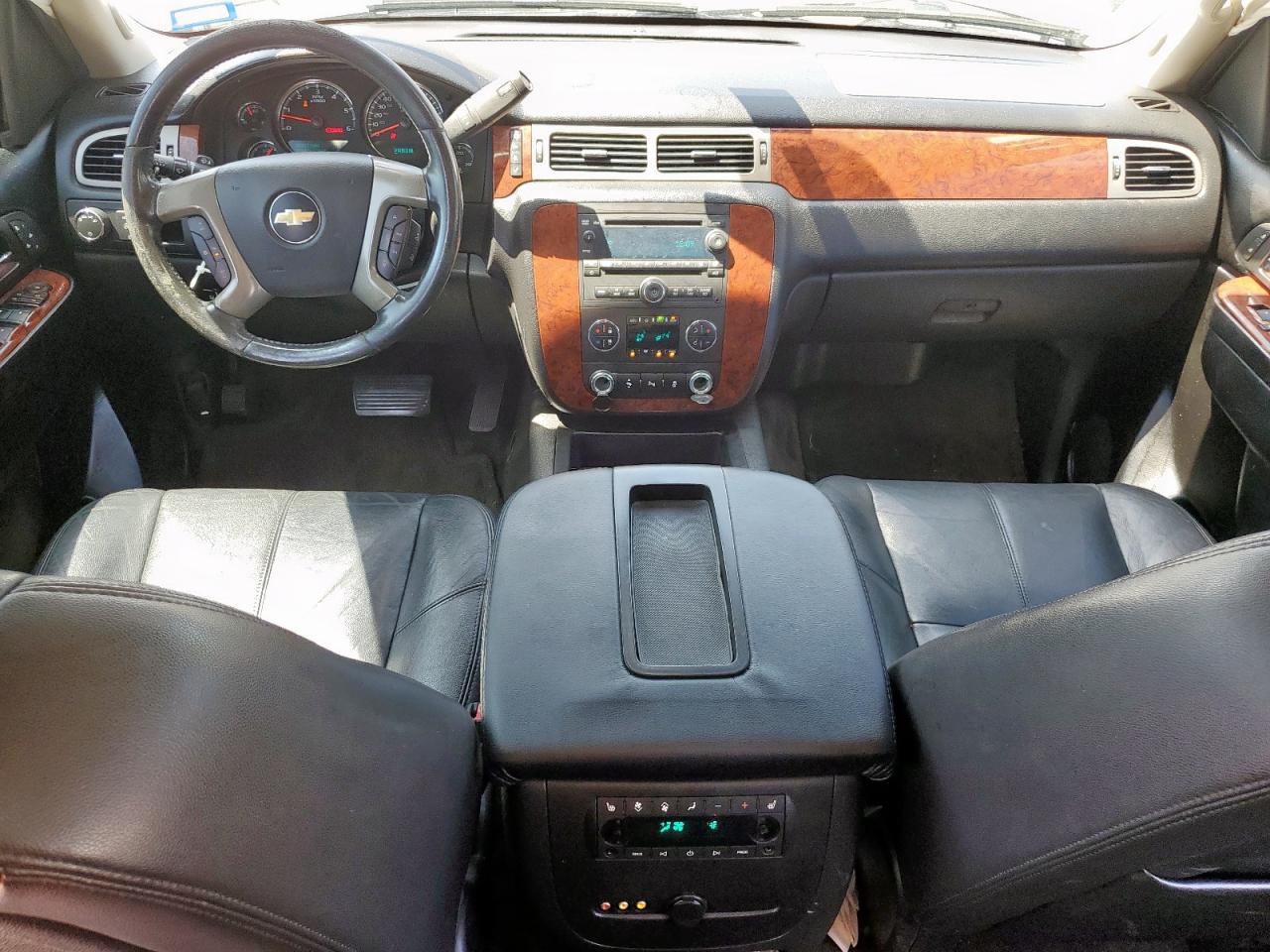 2013 Chevrolet Suburban C1500 Lt VIN: 1GNSCJE07DR302490 Lot: 64021495