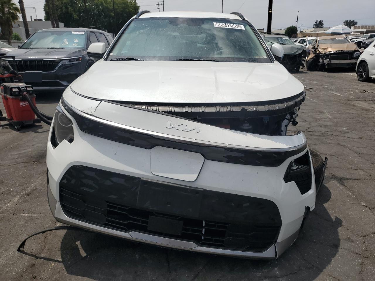 kndcr3l18r5122288 KNDCR3L18R5122288 2024 Kia Niro Wind