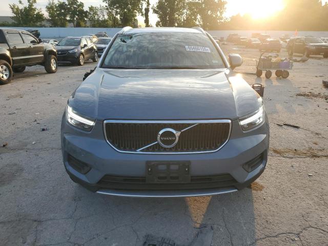  VOLVO XC40 2020 Серый