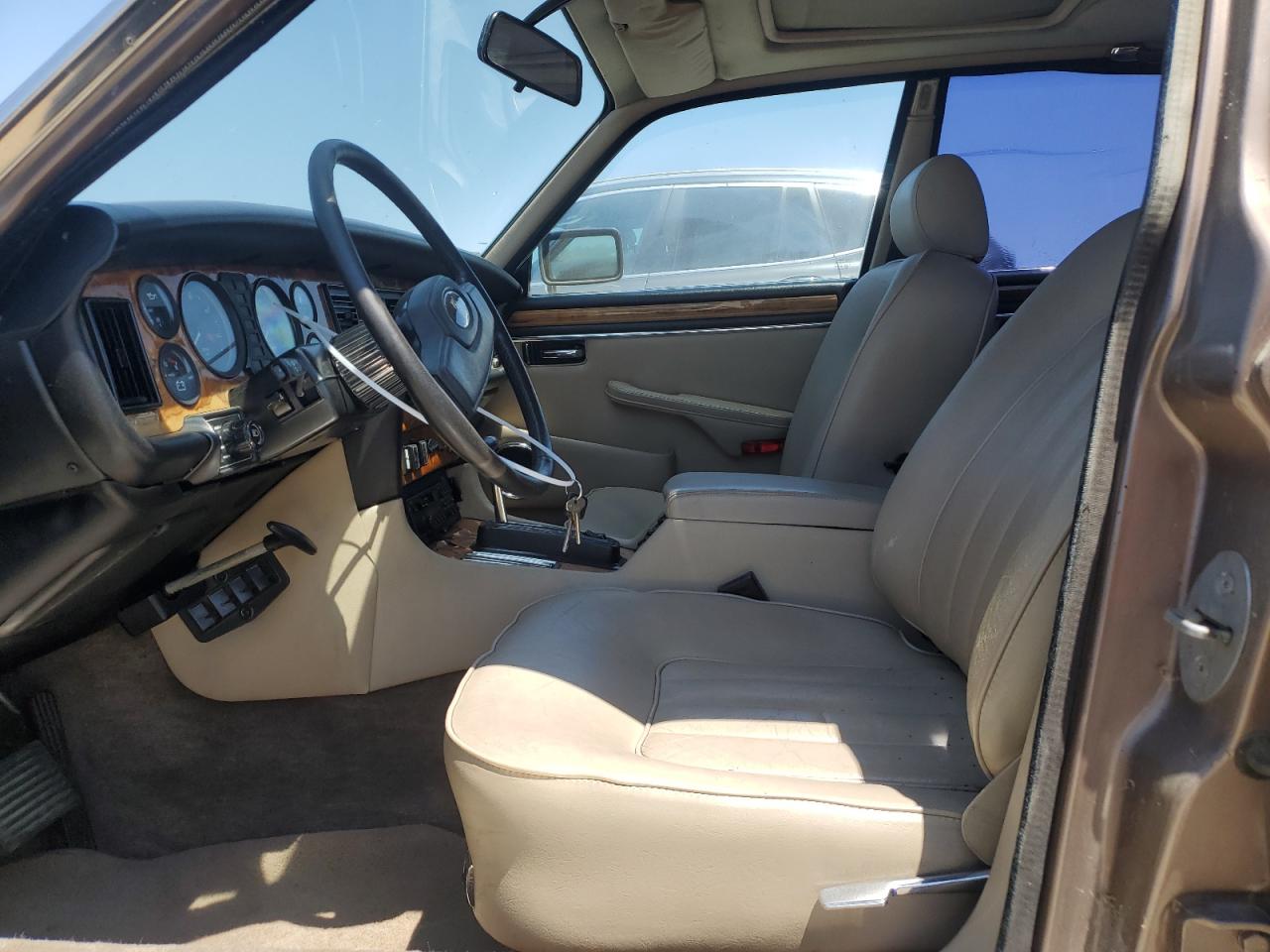 1986 Jaguar Xj6 Vanden Plas VIN: SAJAY1346GC439179 Lot: 65069865