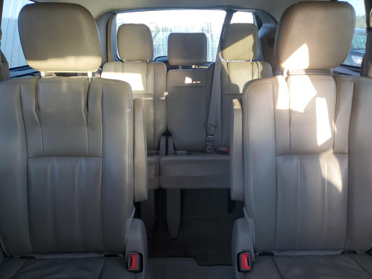 2015 Chrysler Town & Country Touring VIN: 2C4RC1BG7FR752498 Lot: 64750345