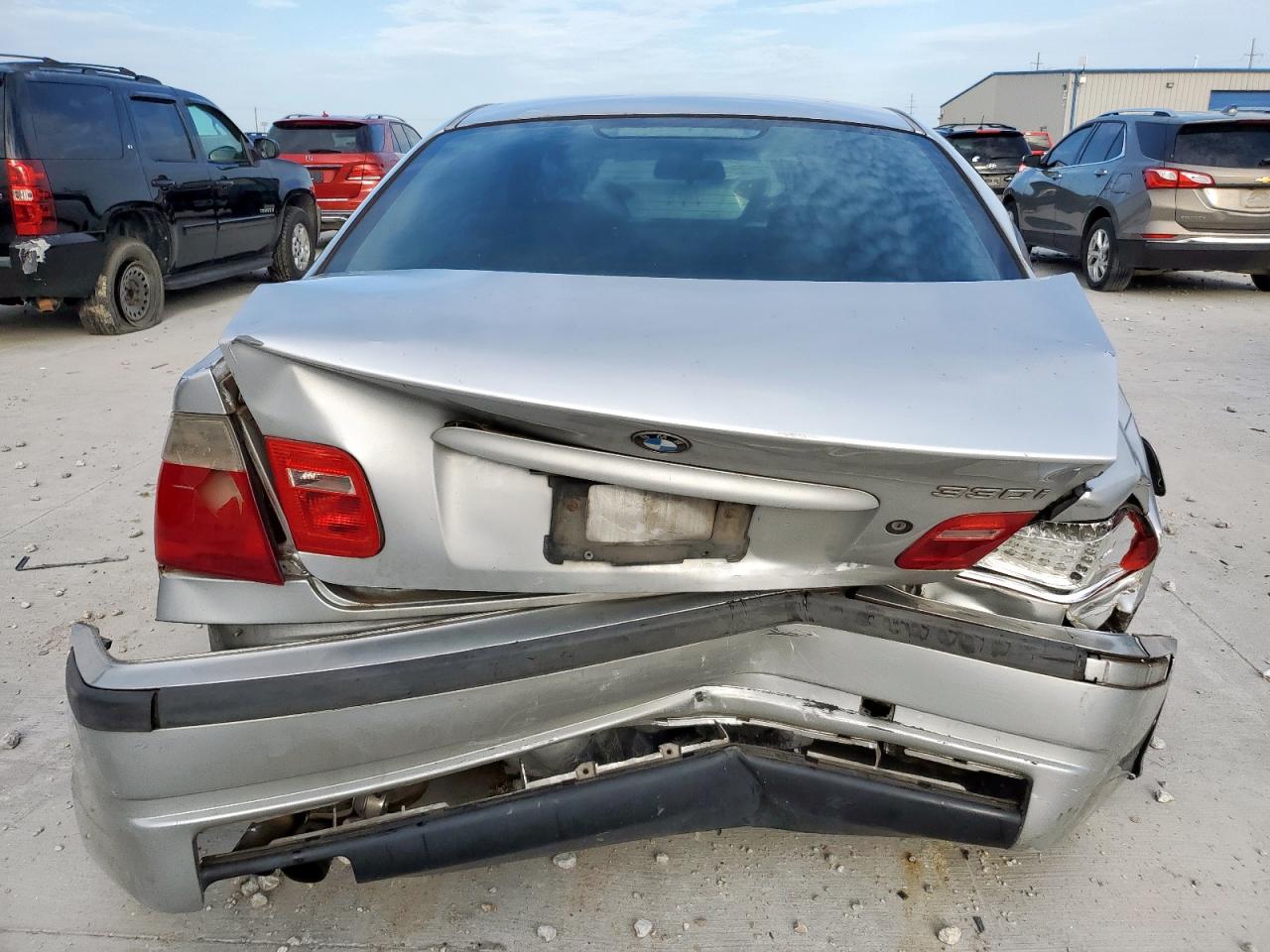 2002 BMW 330 I VIN: WBAEV53472KM15274 Lot: 64690905