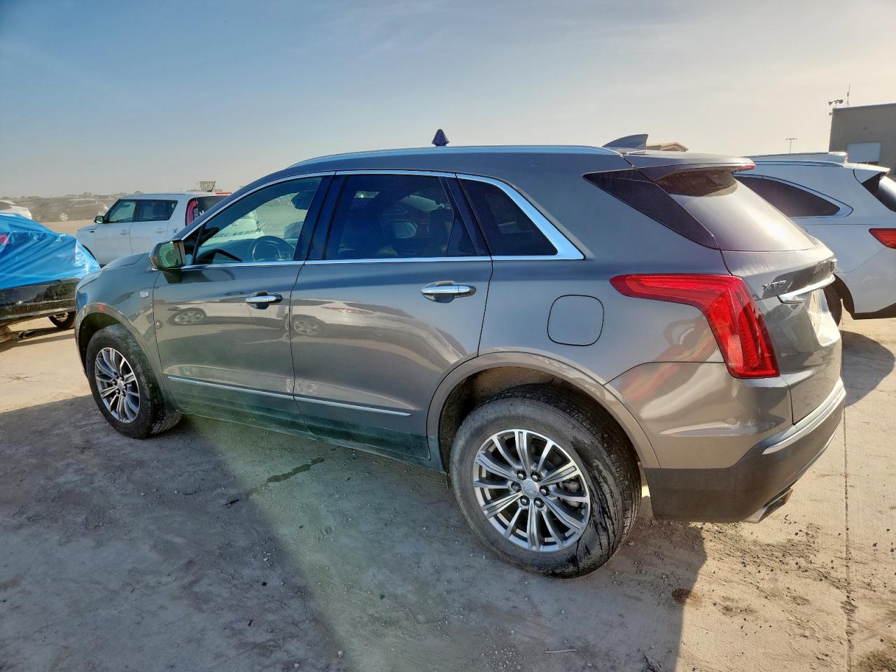 2017 Cadillac Xt5 Luxury VIN: 1GYKNBRS2HZ282024 Lot: 65372465