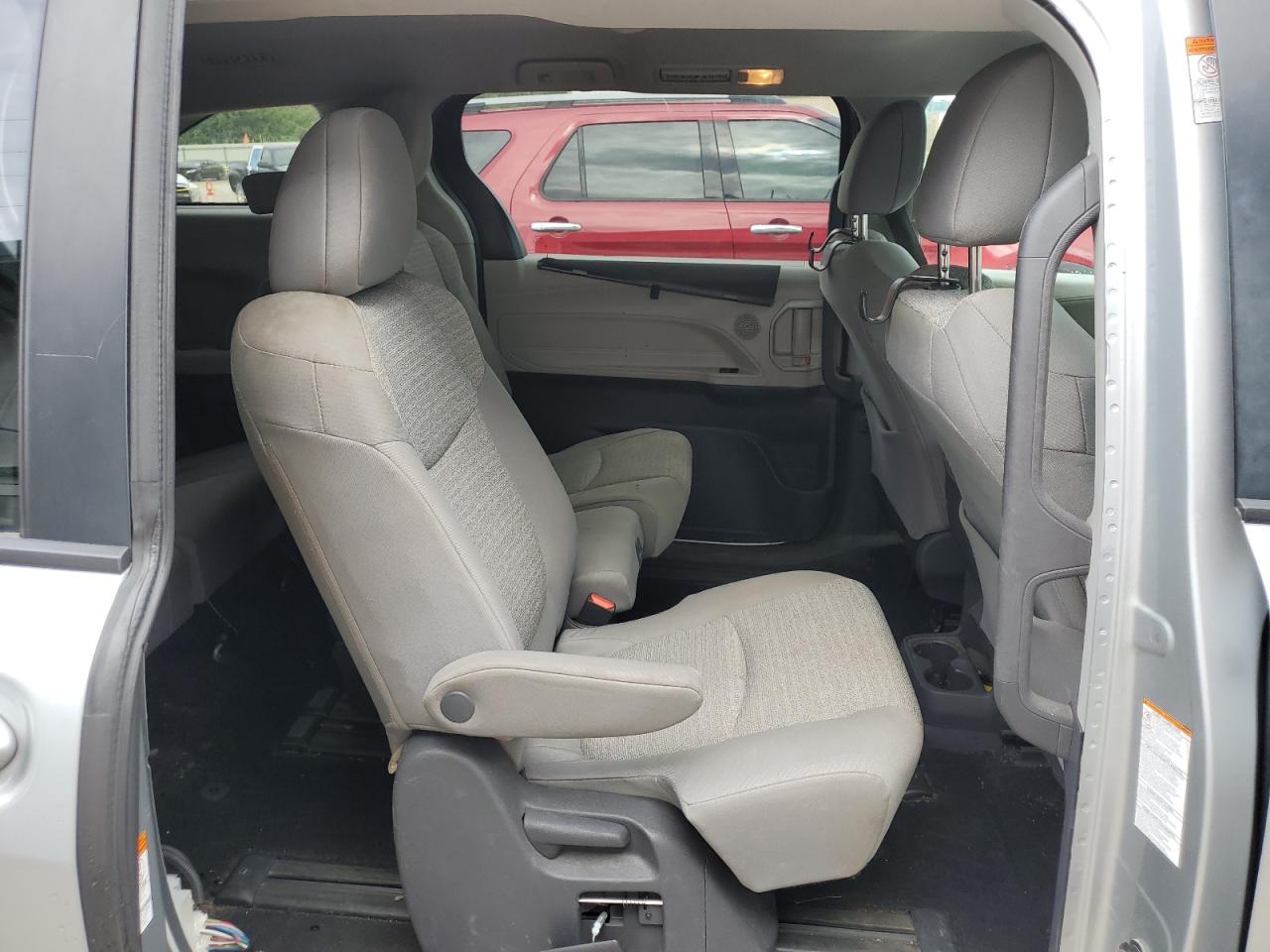2021 Toyota Sienna Le VIN: 5TDKRKEC2MS005071 Lot: 65126355