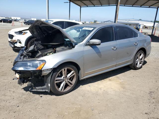  VOLKSWAGEN PASSAT 2013 Srebrny