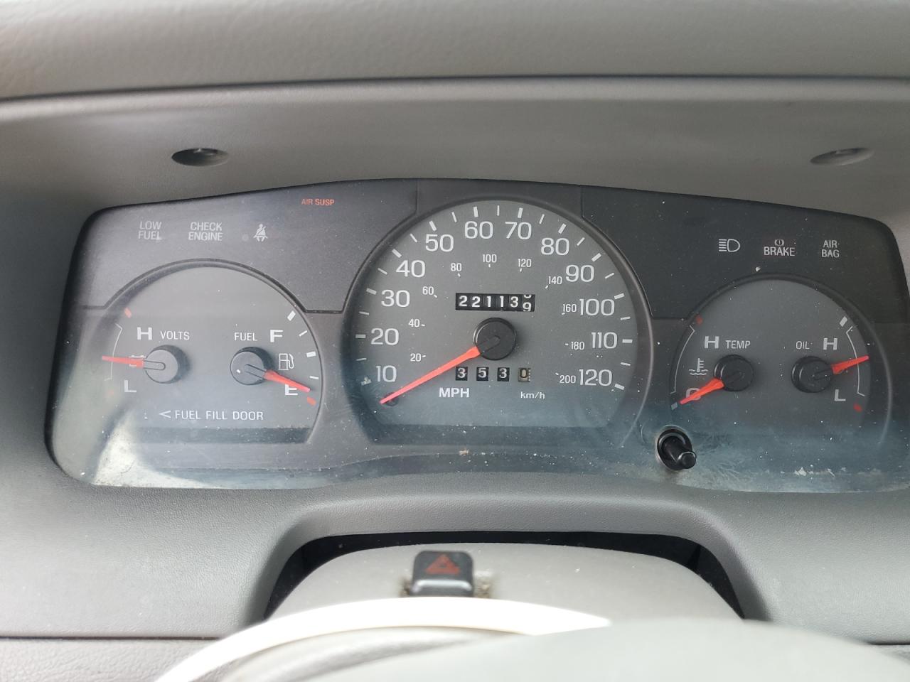 2002 Mercury Grand Marquis Ls VIN: 2MEFM75W52X657450 Lot: 64553335