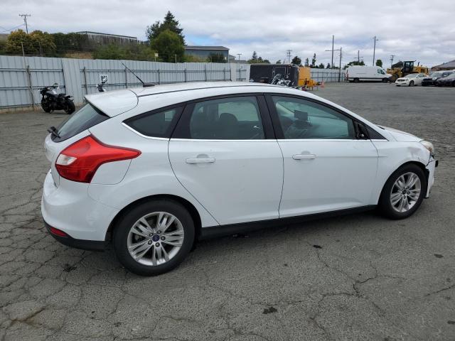  FORD FOCUS 2012 Белы