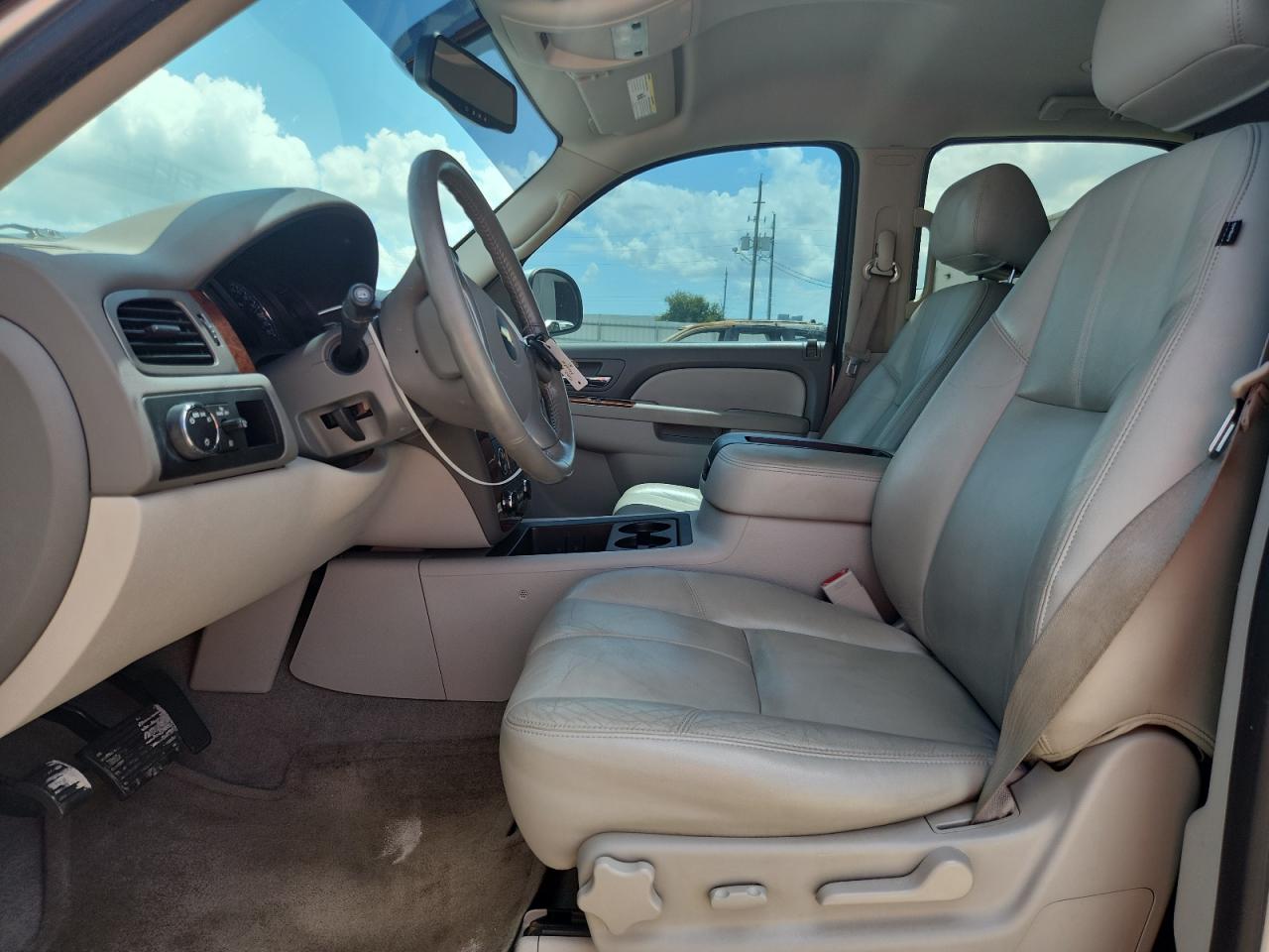 2014 Chevrolet Tahoe C1500 Lt VIN: 1GNSCBE07ER135040 Lot: 65328115