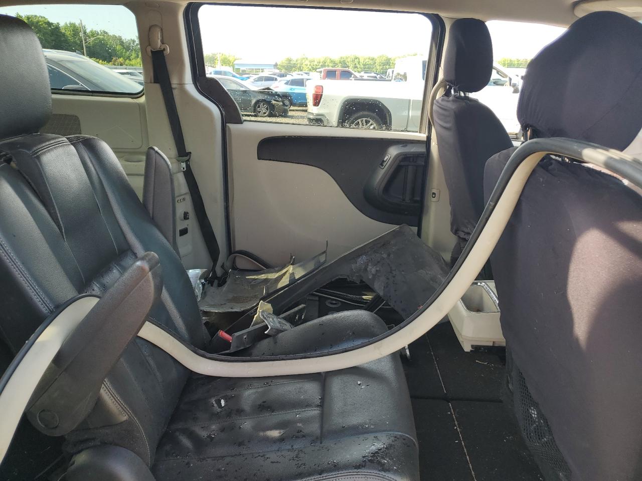 2013 Chrysler Town & Country Touring VIN: 2C4RC1BG5DR630655 Lot: 62332555