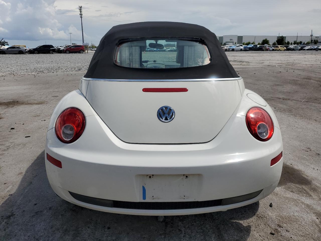 2007 Volkswagen New Beetle Triple White VIN: 3VWFF31Y17M413449 Lot: 63415605