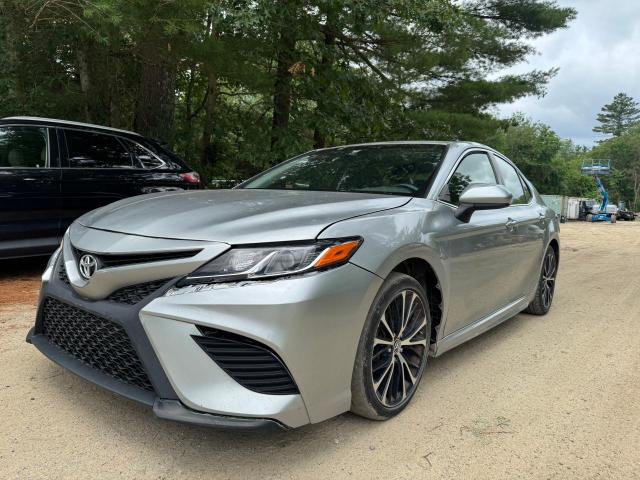  TOYOTA CAMRY 2018 Srebrny