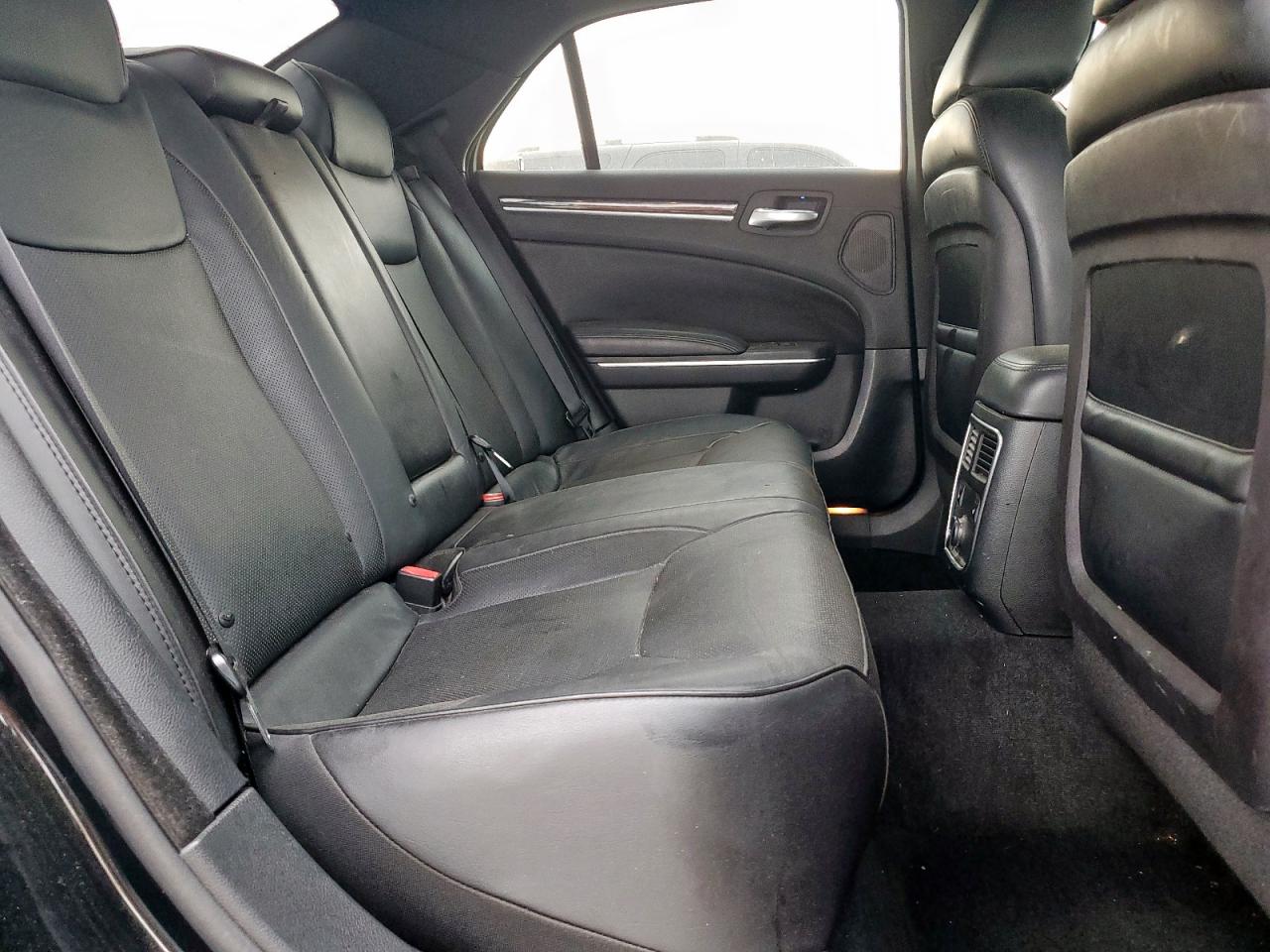 2012 Chrysler 300C VIN: 2C3CCAET0CH147162 Lot: 64326855