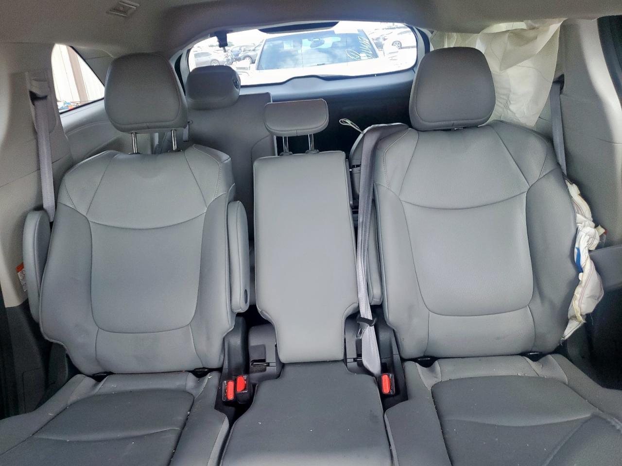 2022 Toyota Sienna Xle VIN: 5TDYRKEC9NS121105 Lot: 63942115