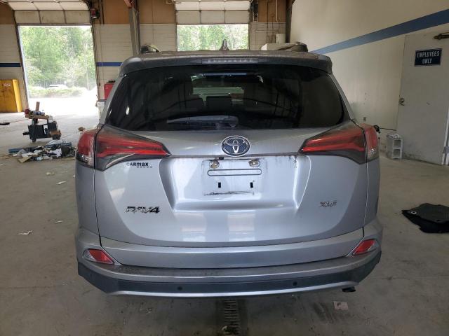  TOYOTA RAV4 2018 Srebrny