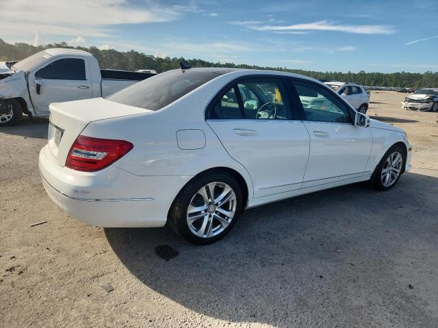  MERCEDES-BENZ C-CLASS 2014 Biały