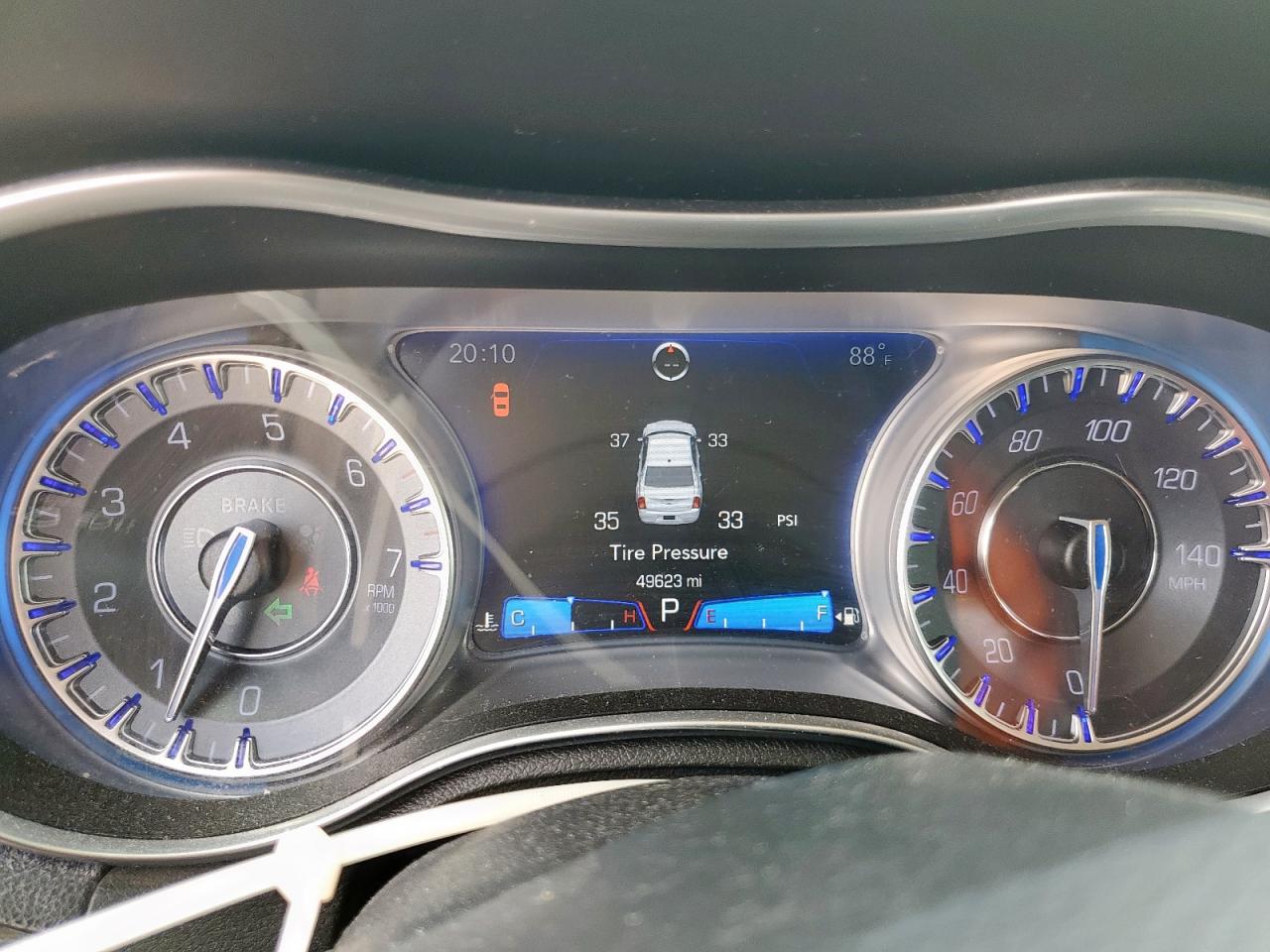 2018 Chrysler 300 Touring VIN: 2C3CCAAG8JH279138 Lot: 64504845