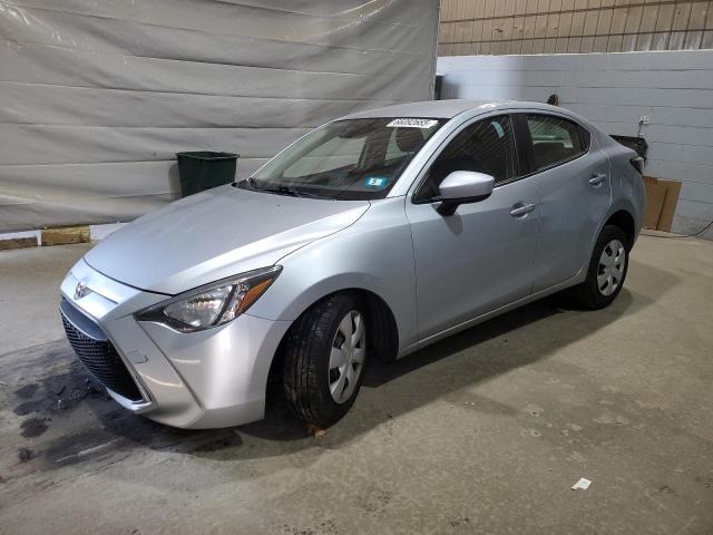  TOYOTA YARIS 2019 Srebrny