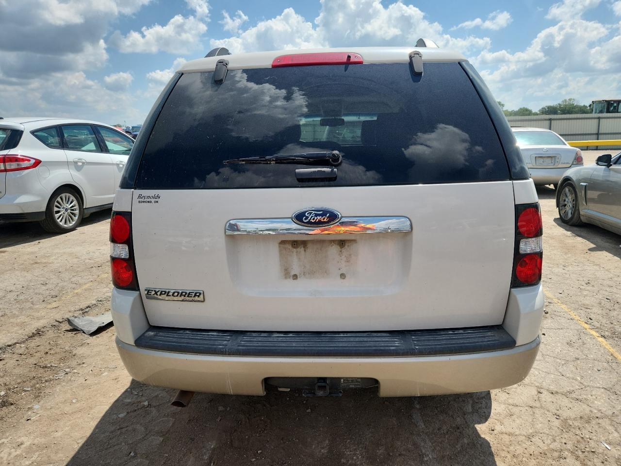 2008 Ford Explorer Eddie Bauer VIN: 1FMEU64EX8UB05664 Lot: 64032355