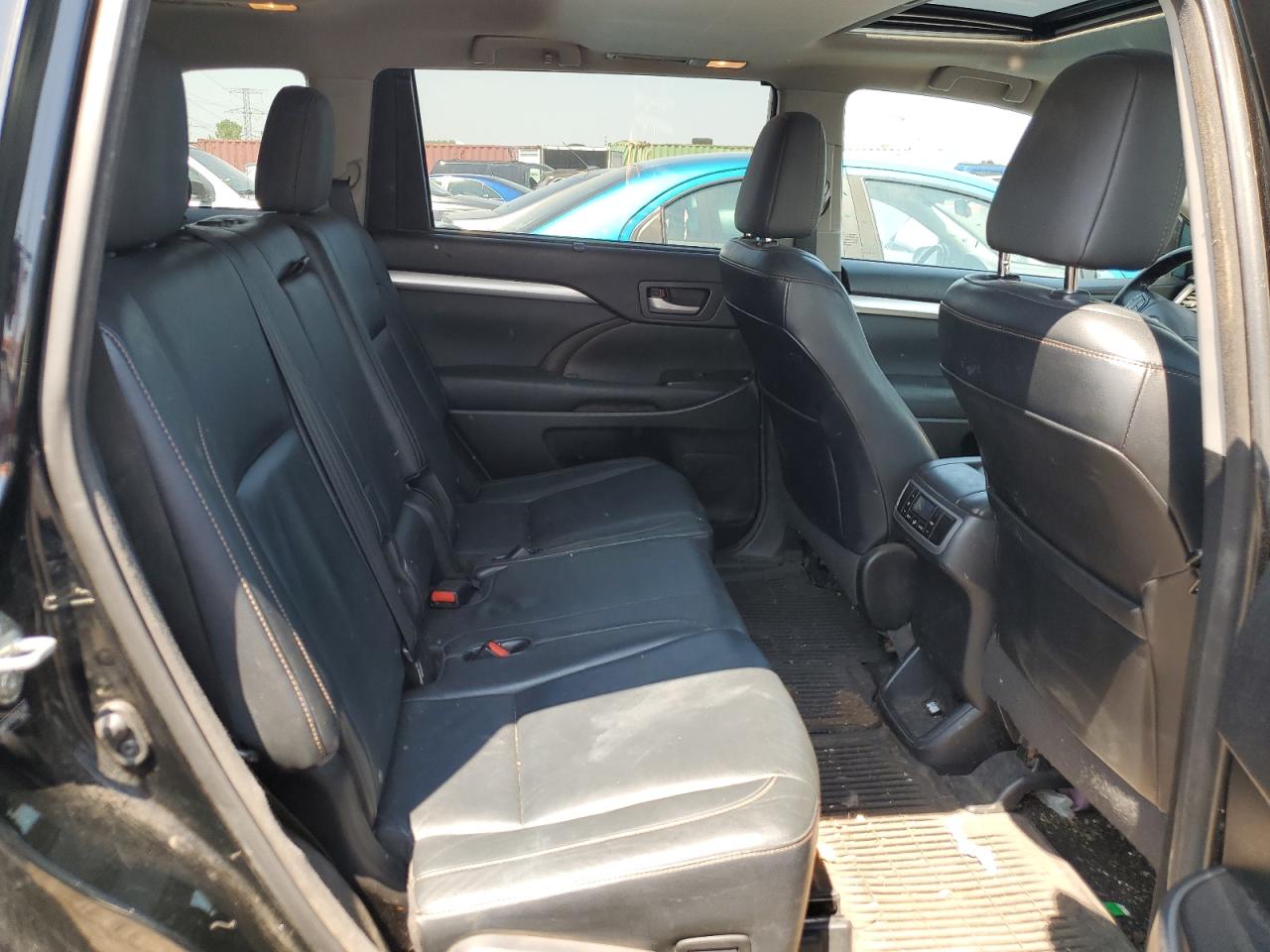 2014 Toyota Highlander Xle VIN: 5TDJKRFH1ES055349 Lot: 64493735