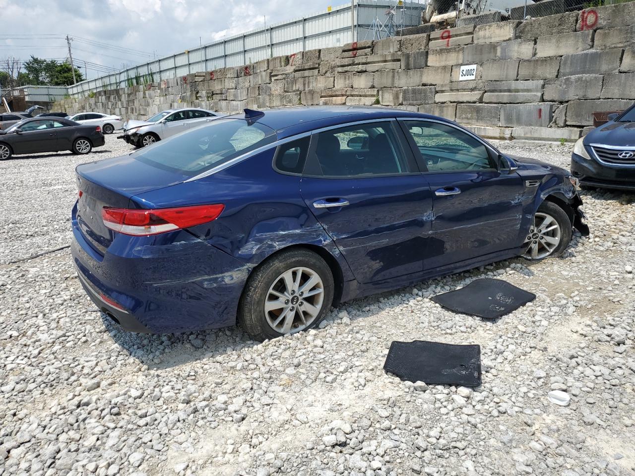 5xxgt4l30hg160392 5XXGT4L30HG160392 2017 Kia Optima Lx