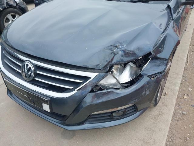 2010 VOLKSWAGEN PASSAT GT