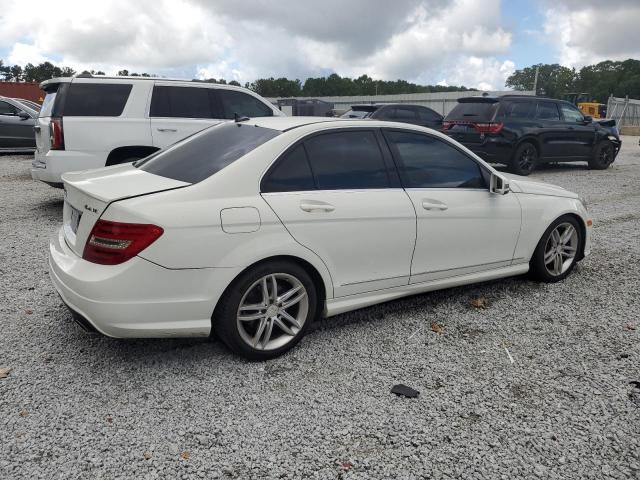 Sedans MERCEDES-BENZ C-CLASS 2012 Biały