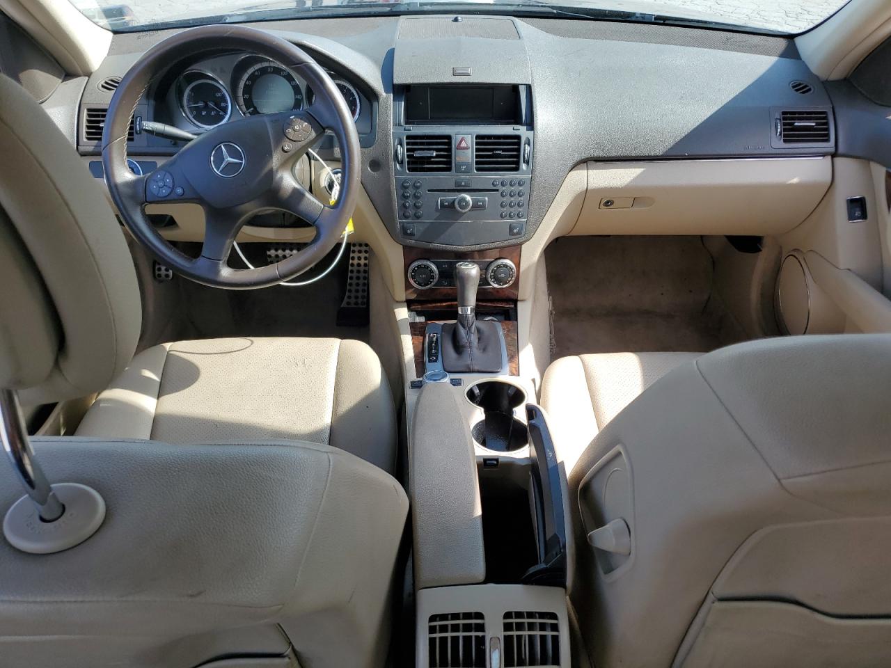 2010 Mercedes-Benz C 300 VIN: WDDGF5EB4AR093127 Lot: 64737895