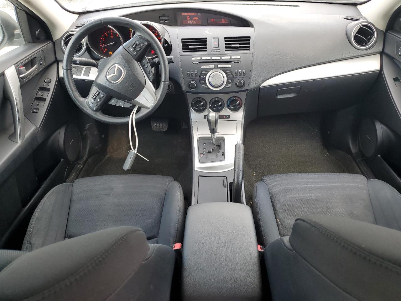 2010 Mazda 3 S VIN: JM1BL1H5XA1317706 Lot: 63830195