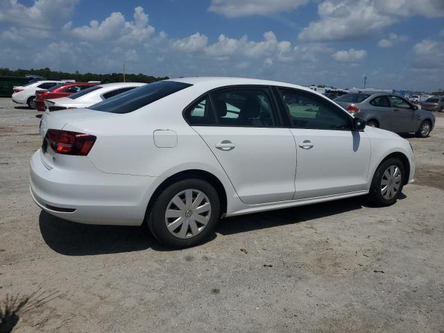 Sedans VOLKSWAGEN JETTA 2016 White