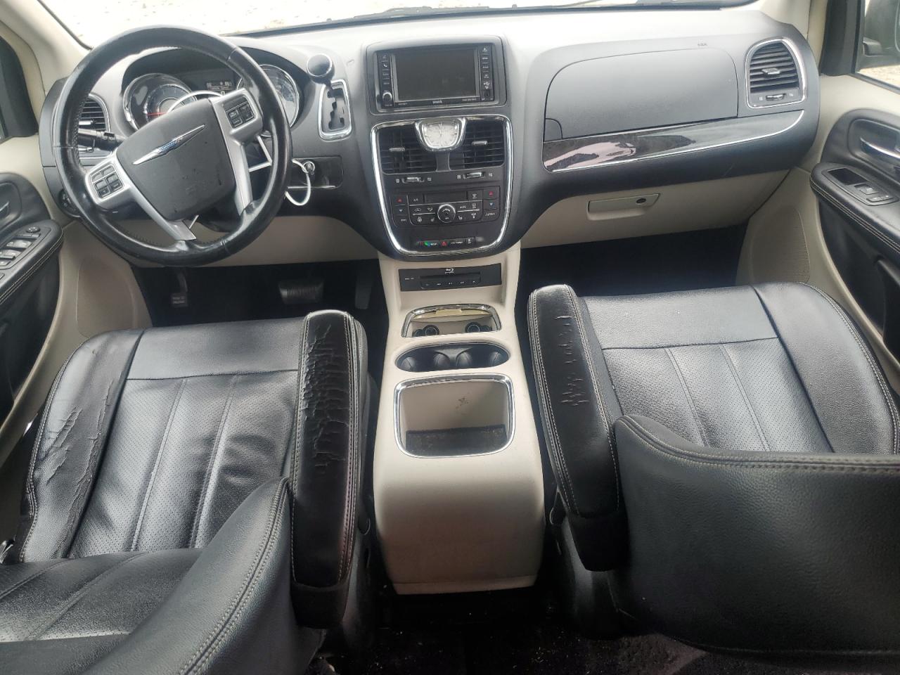2014 Chrysler Town & Country Touring L VIN: 2C4RC1CG2ER108503 Lot: 64996495