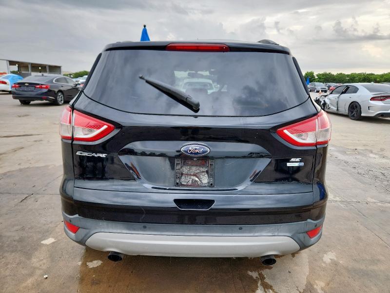  FORD ESCAPE 2016 Czarny