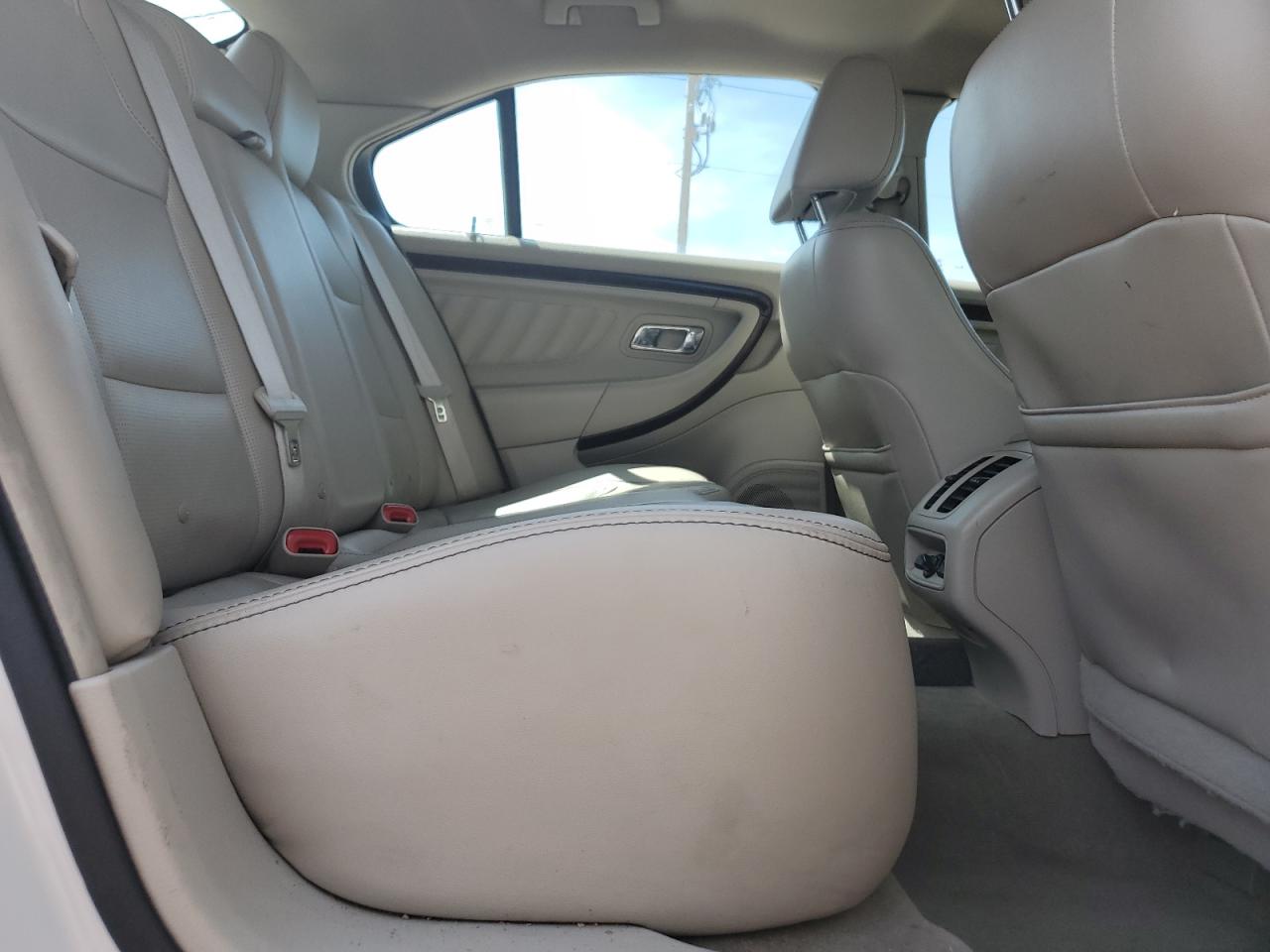 2012 Ford Taurus Limited VIN: 1FAHP2FW4CG135327 Lot: 64822585