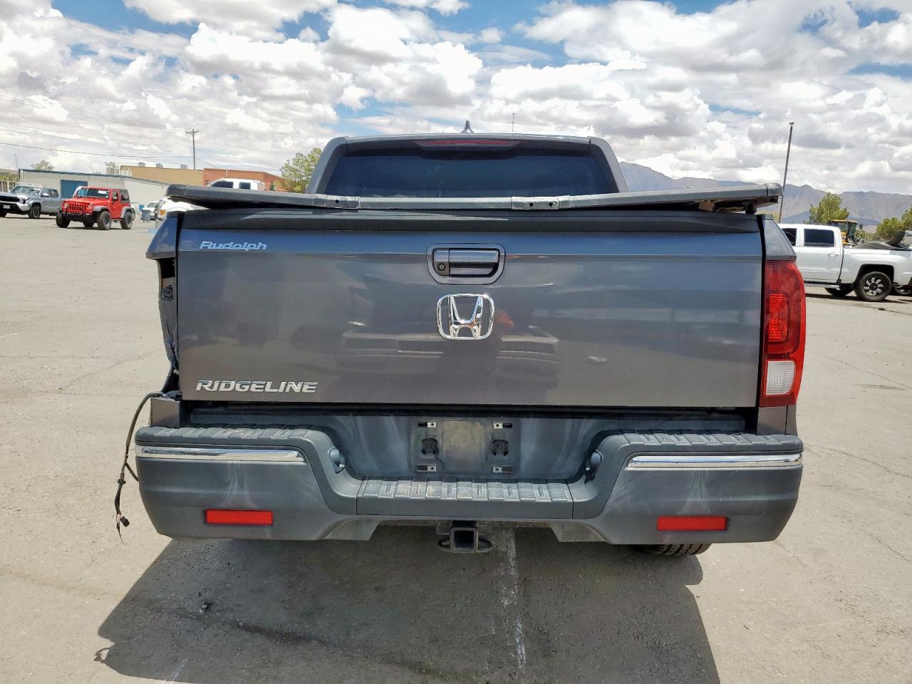2017 Honda Ridgeline Rtl VIN: 5FPYK2F69HB007618 Lot: 63283535