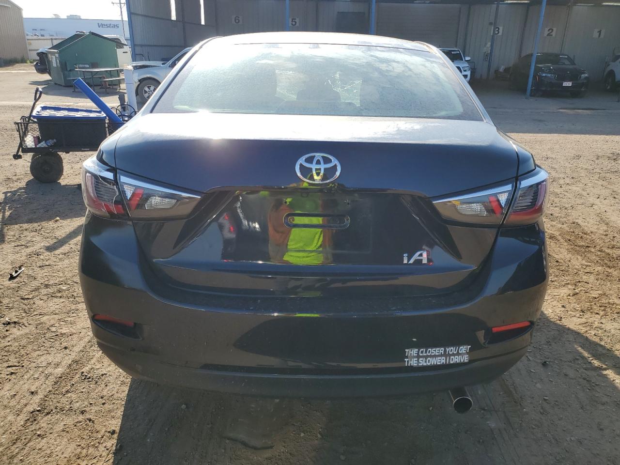 2017 Toyota Yaris Ia VIN: 3MYDLBYV2HY176779 Lot: 64555665