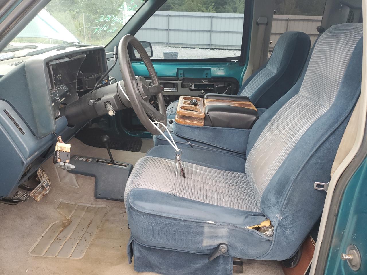 1993 Chevrolet Gmt-400 K1500 VIN: 2GCEK19K7P1228876 Lot: 64415395