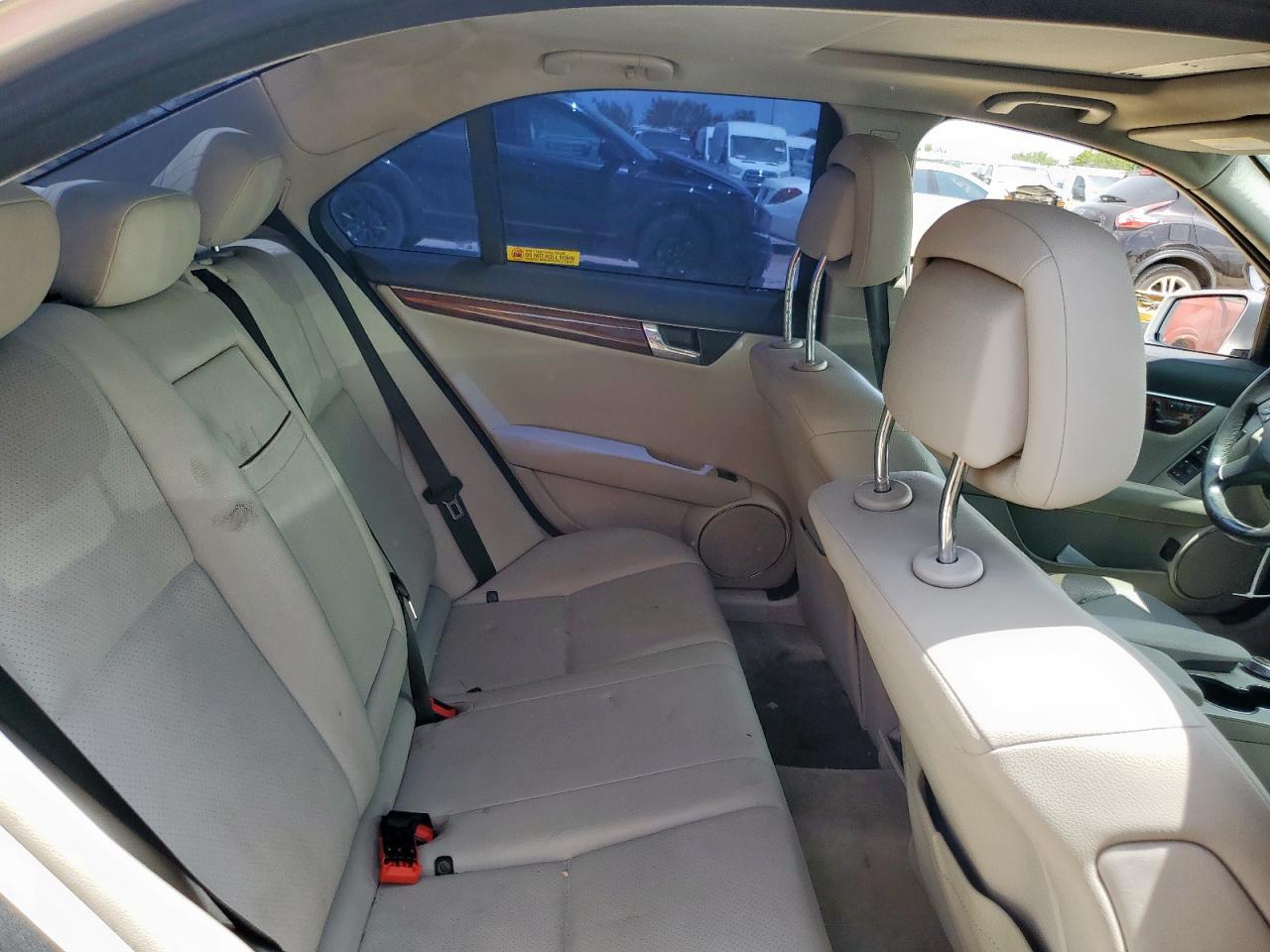 2011 Mercedes-Benz C 300 4Matic VIN: WDDGF8BB1BR148558 Lot: 62950315