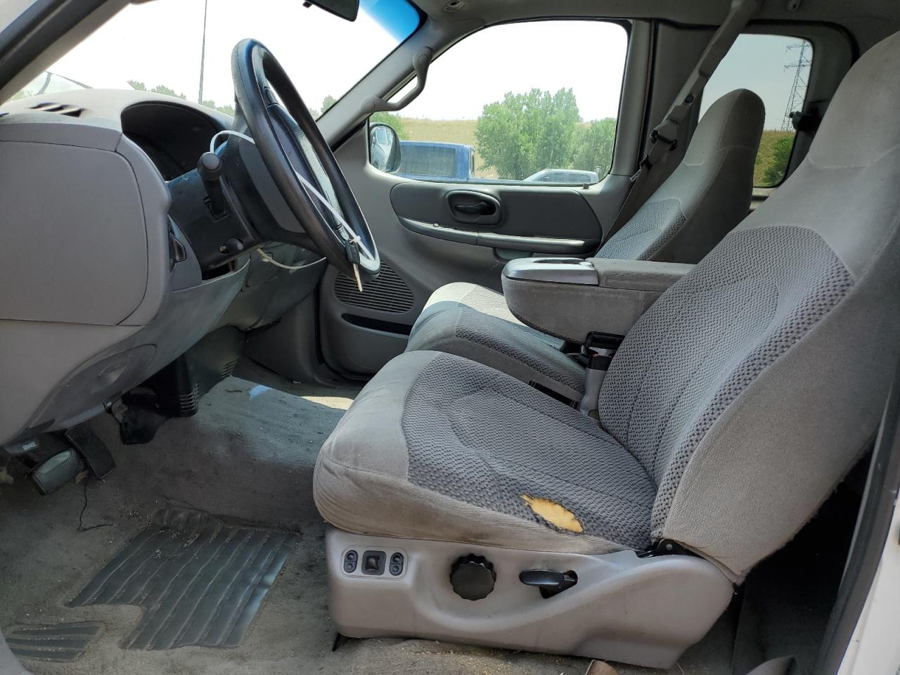 2000 Ford F150 VIN: 1FTRX18L0YNC04965 Lot: 64230515