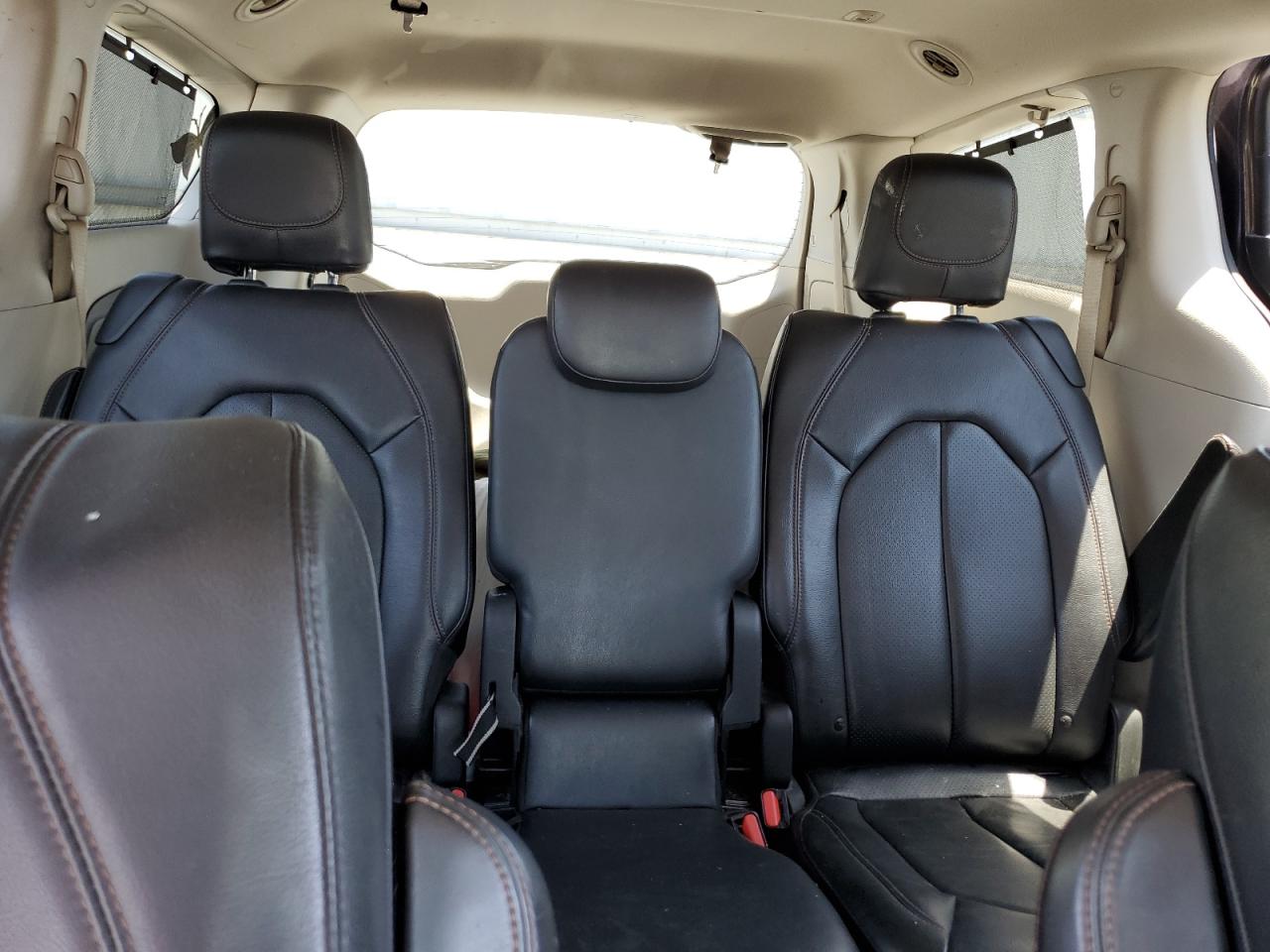 2019 Chrysler Pacifica Touring L VIN: 2C4RC1BG3KR668334 Lot: 63610545