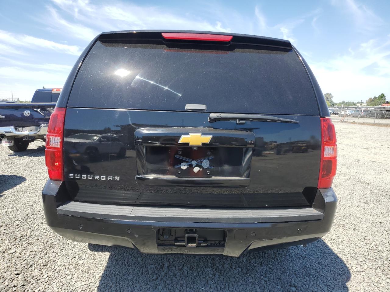 2014 Chevrolet Suburban K1500 Lt VIN: 1GNSKJE79ER212940 Lot: 65610975
