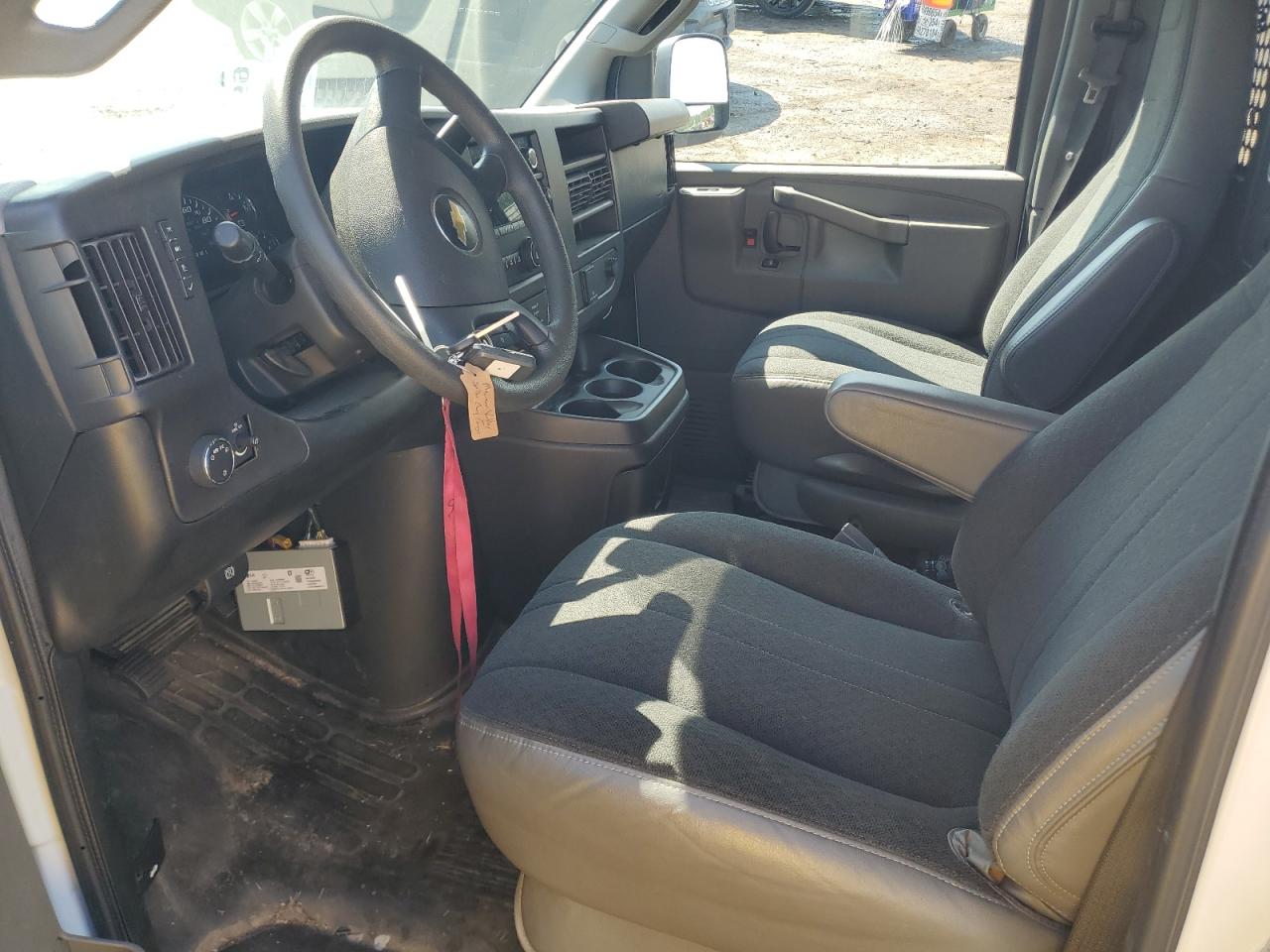 2020 Chevrolet Express G2500 VIN: 1GCWGAFG5L1203366 Lot: 65927675