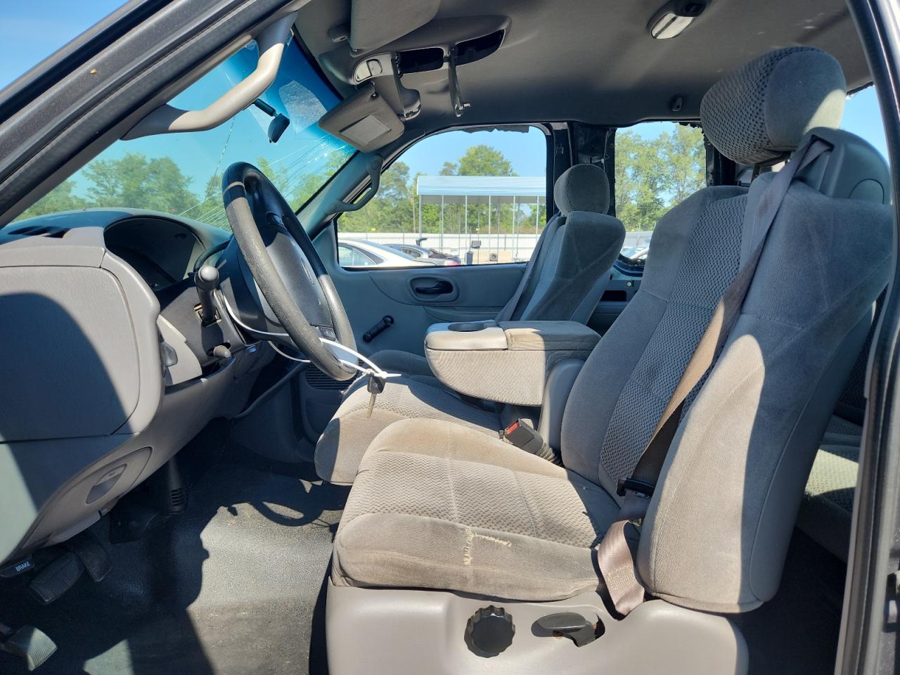 1FTRX17W62NA71938 2002 Ford F150